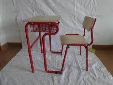 新款钢木课桌椅 单人位钢木课桌椅厂家提供