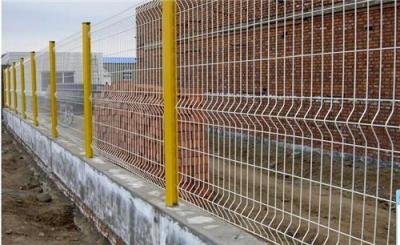 桃型柱护栏/三角折弯护栏/场区围栏隔离栅