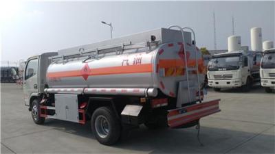 加油車價格 廠家現(xiàn)車低價甩賣