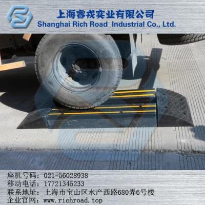 路沿坡是裝在車(chē)輛開(kāi)不上去的地方 便攜實(shí)惠