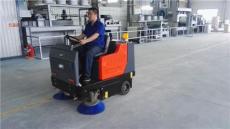 工厂用路驰洁1.4米清扫宽度驾驶式扫地车