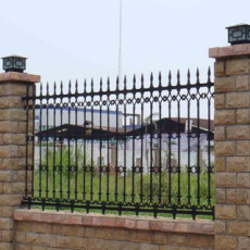 供兰州锌钢边框护栏和甘肃围栏现货供应