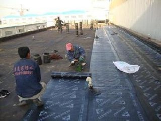 太原濱河?xùn)|路安裝毛巾架晾衣架熱水器水龍頭
