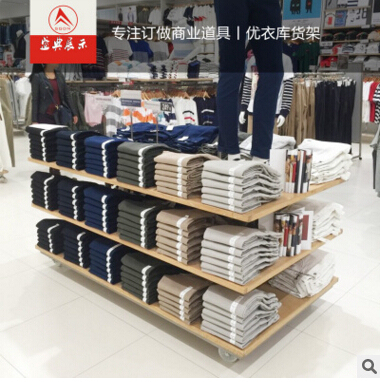 廣東服裝展柜廠家專業定制各類高檔服裝展柜