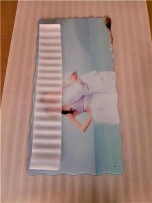 深圳宝安观澜樟坑径婚纱相框油画框托运公司