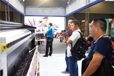 广州5米宽幅面广告灯箱布喷绘机