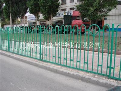 贵州市政护栏厂家供应交通道路隔离栏