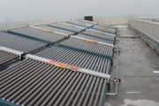 厂家供应工厂80-200人用水太阳能热水器工程