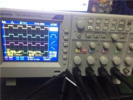 換現金 Tektronix 數字儲存示波器TDS2014C