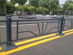 成都道路锌钢护栏直销 锌钢护栏多少钱一米