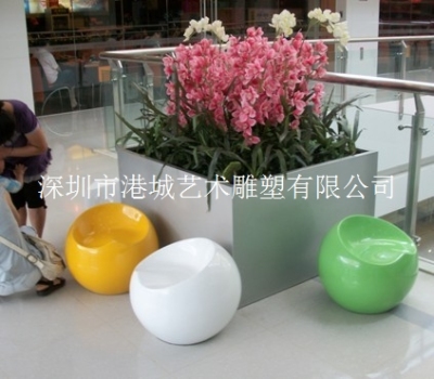 深圳优惠促销苹果造型玻璃钢休闲椅雕塑