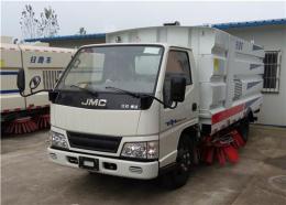哈爾濱市掃路車報價直銷廠家找小雷